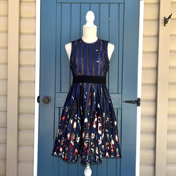 foxiedox Dresses & Skirts - Anthropologie Foxiedox Bryonia Open Back Dress Women Size XS